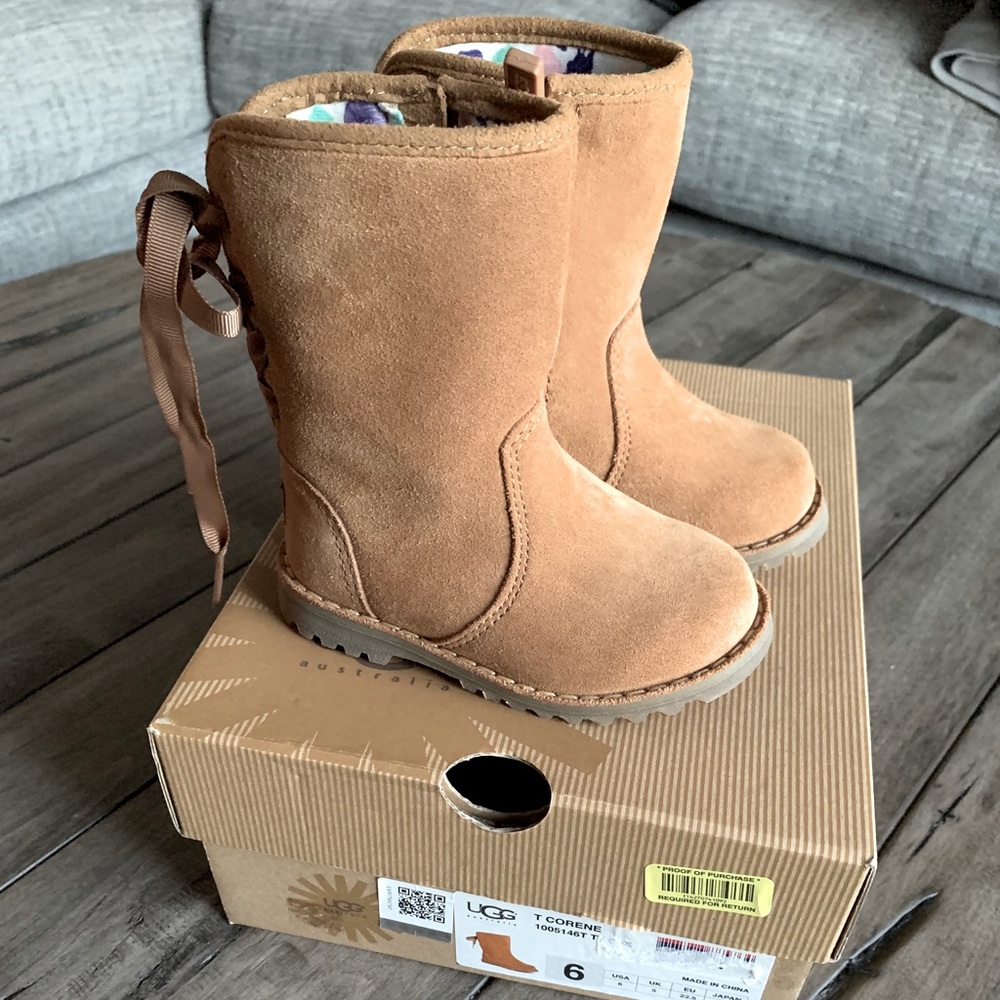 Toddler Girl Corene Ugg’s